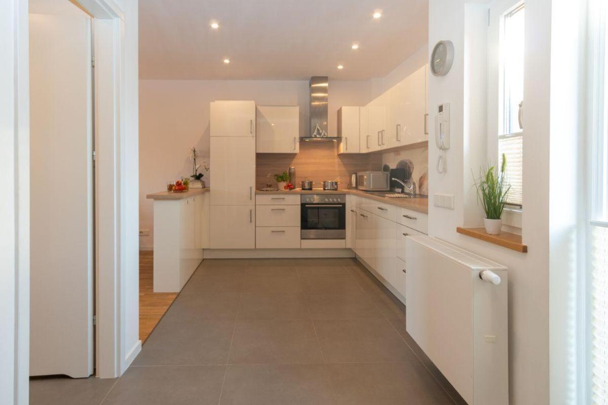 Haus-Wilhelmsplatz-Wohnung-Heimathafen Heiligenhafen Esterno foto