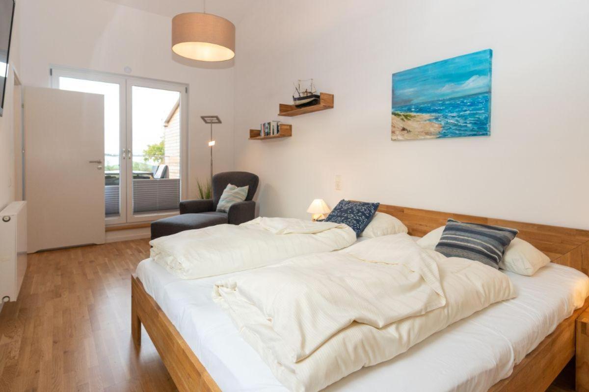 Haus-Wilhelmsplatz-Wohnung-Heimathafen Heiligenhafen Esterno foto